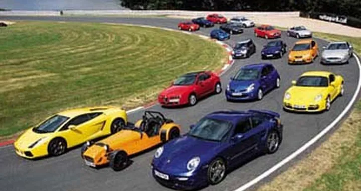 Autocar elegge la "Best handling car 2006"