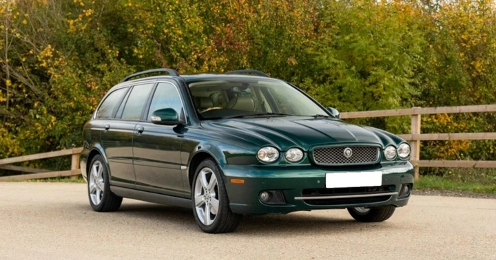 La Jaguar X-Type Estate della Regina Elisabetta va all'asta