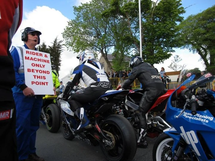 TT 2013: rinviato a domani l'inizio delle gare