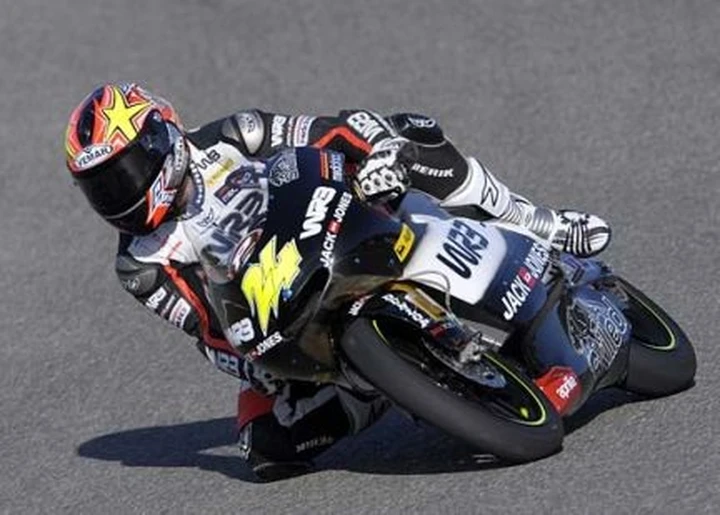 125: Simone Corsi trionfa nel GP di Jerez