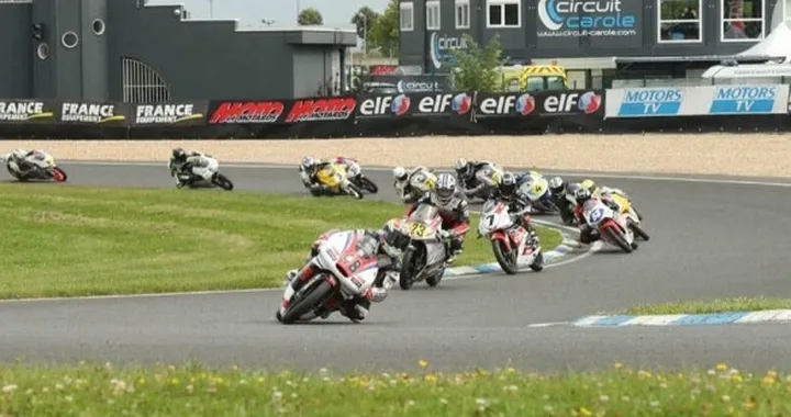 Moto3, Lorenzo Dalla Porta “Re” di Francia. Doppietta del pilota “Peugeot” sul circuito parigino di Carole