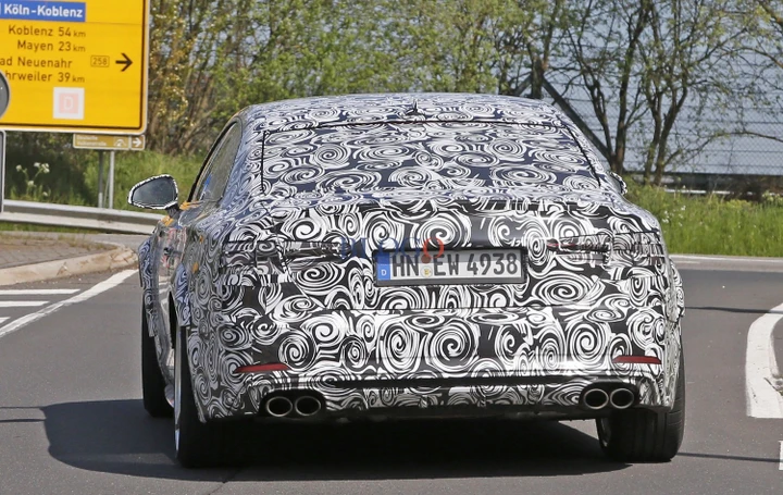 Foto spia Audi RS5