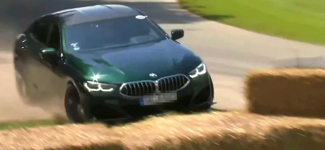 Una BMW Alpina B8 Gran Coupé si schianta a Goodwood [Video]