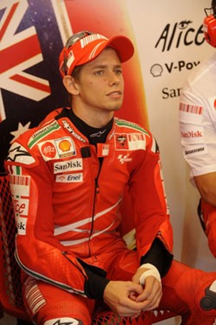 Rossi e la Yamaha esultano. Stoner e la Ducati... riflettono