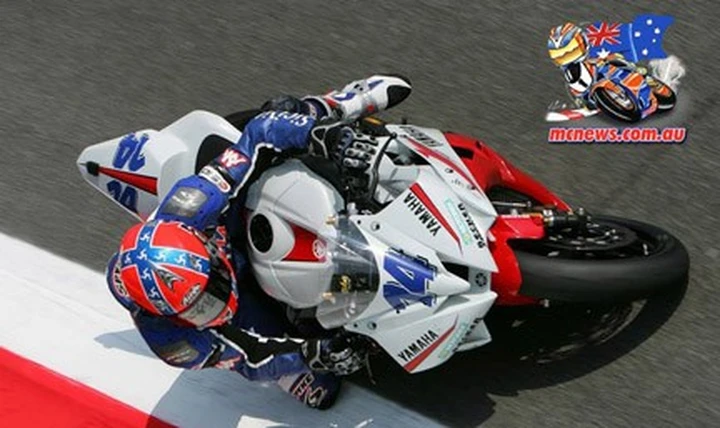 WSS: Anthony West vince nel diluvio inglese