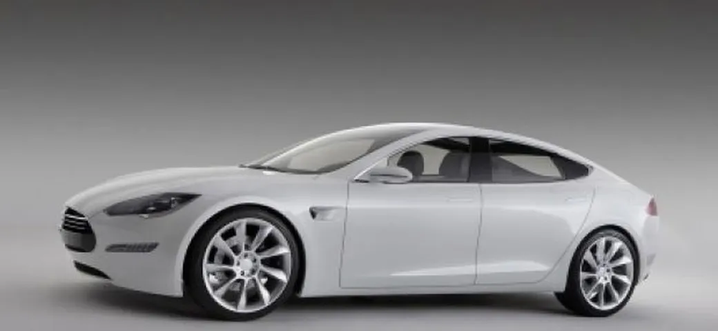 Tesla Model S: immagini e dati tecnici ufficiali