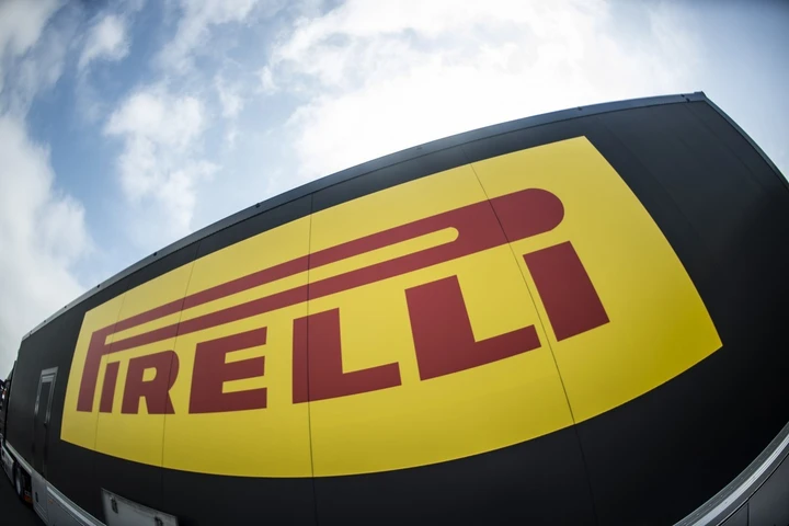 Pirelli porta oltre 4000 pneumatici per Donington