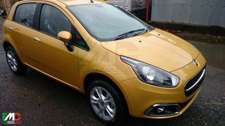 Fiat Punto restyling: in rete le prime foto spia; ma non arriverà in Italia [UPDATE]