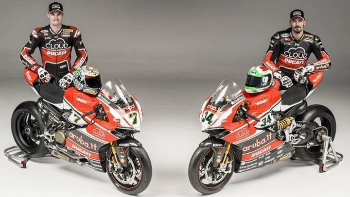 SBK 2015: Davies e Giugliano lanciano la sfida Ducati [Video]