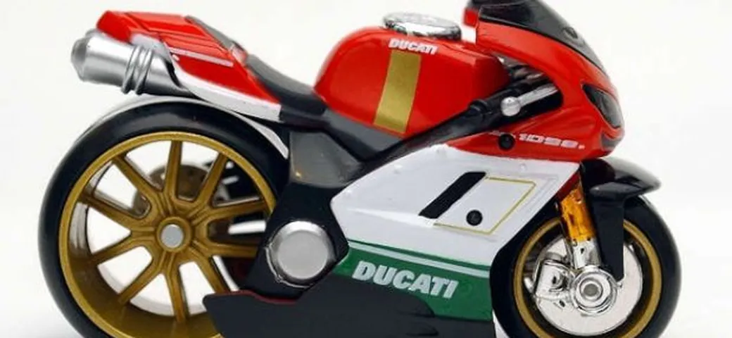 Ducati riprogetta la Superbike per il 2012?