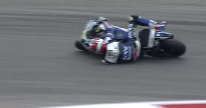 Austin, salvataggio in extremis di Loris Baz [Video]