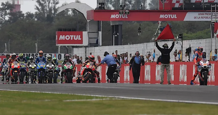 MotoGP caos, bega Rossi-Marquez. Se Don Carmelo ci avesse messo la faccia…