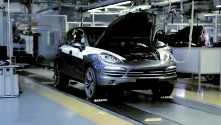Porsche Cayenne Platinum Edition: la produzione in video