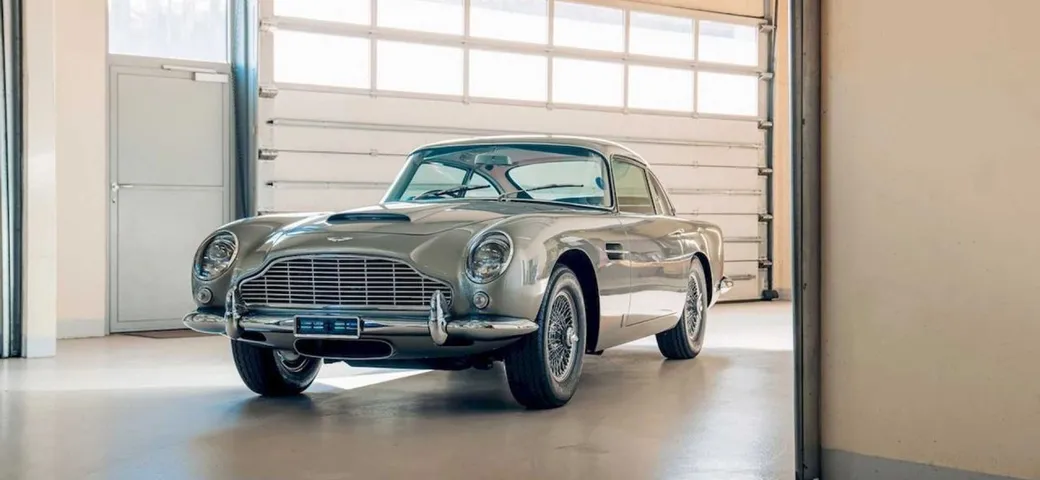 Aston Martin DB5: all'asta quella di 007