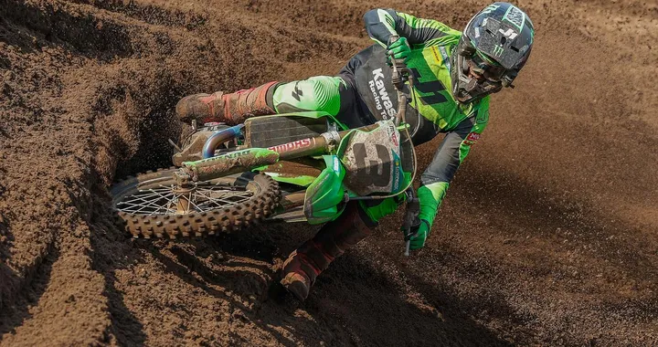 Kawasaki: Romain Febvre confermato per la stagione 2024 di MXGP