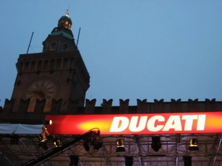 Ducati ha festeggiato i suoi campioni in Piazza