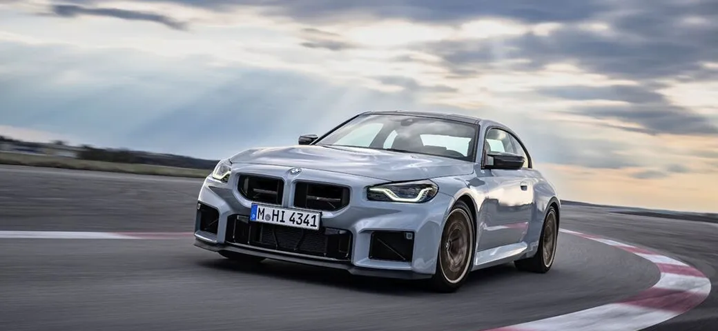 BMW M2 CS, un demonio da 530 CV ma costa 119.900 euro