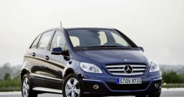 Mercedes festeggia le 750.000 Classe A e le 500.000 Classe B prodotte