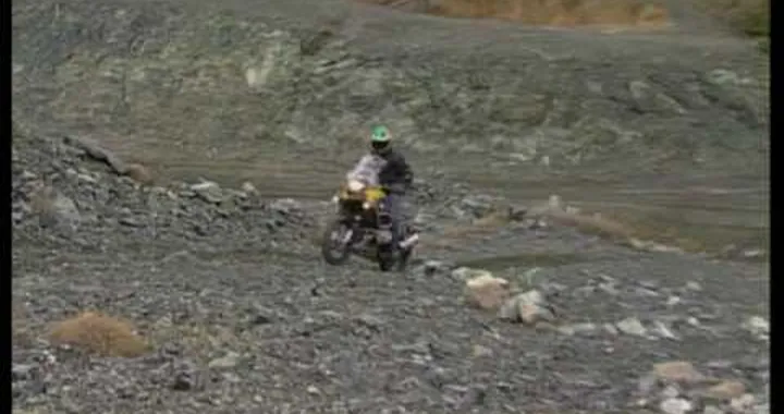 Video ufficiale BMW R 1200 GS 2010 su sterrato