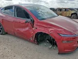 Ritira la Tesla Model Y e la distrugge dopo appena 317 chilometri
