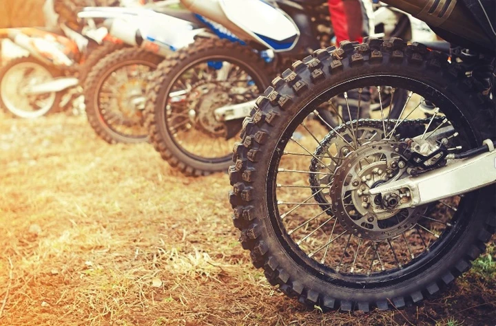 Porto Recanati, vendita illecita di moto da cross. Tre denunciati