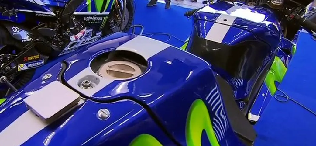 MotoGP Jerez 2016: la Yamaha e quel rabbocco dal codone al mattino