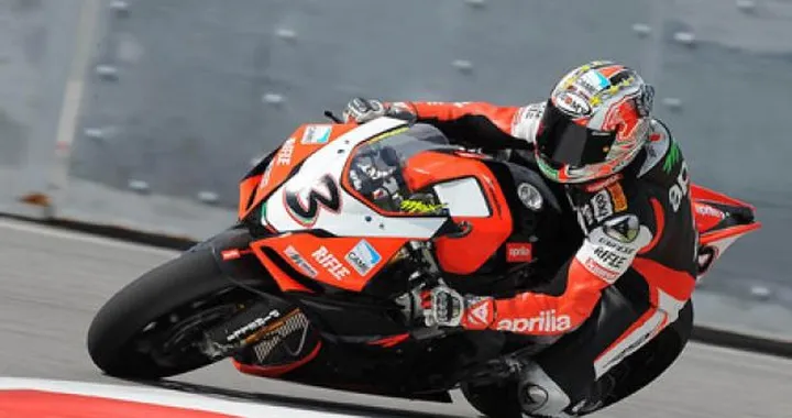 WSBK: Max Biaggi primo nelle libere di Brno, poi Hopkins, Spies e Fabrizio