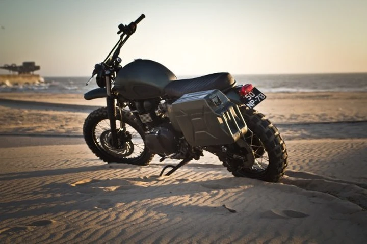 Triumph Scrambler Amazonia by Ton-up Garage