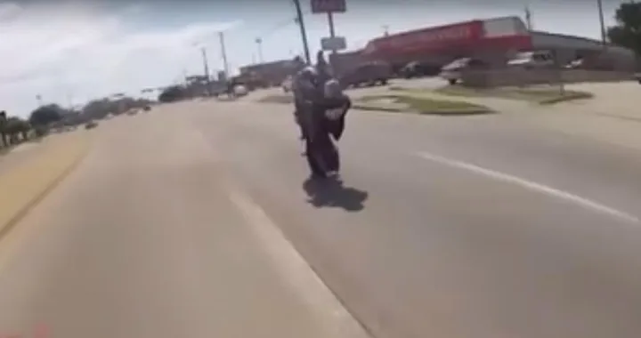 Impennata al rovescio con caduta in moto [Video]