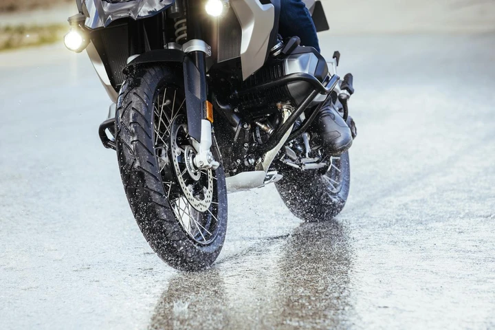 Michelin Power 6, Power GP2 e Anakee Road nuovi pneumatici moto