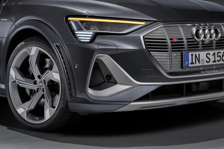 Audi: tecnologie di illuminazione sempre più connesse e personalizzate