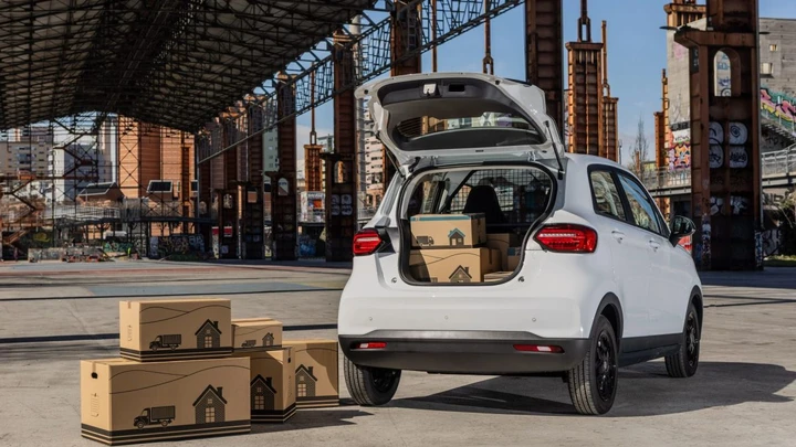 Arriva Leapmotor T03 Van: elettrica da lavoro con 657 litri di carico