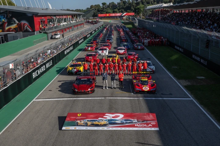Ferrari: lo show delle finali mondiali ad Imola