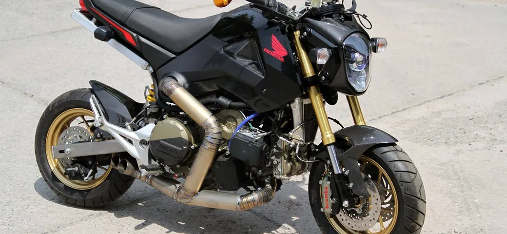 Una Honda MSX con i motore della 1199 Panigale R [Video]
