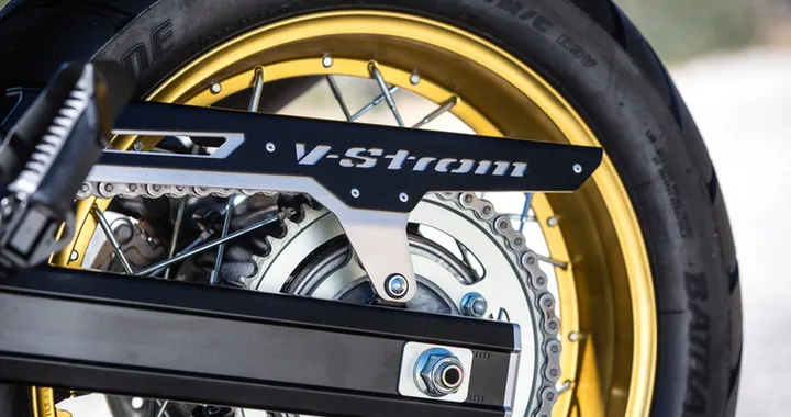 Suzuki: nuovi accessori per la gamma V-Strom