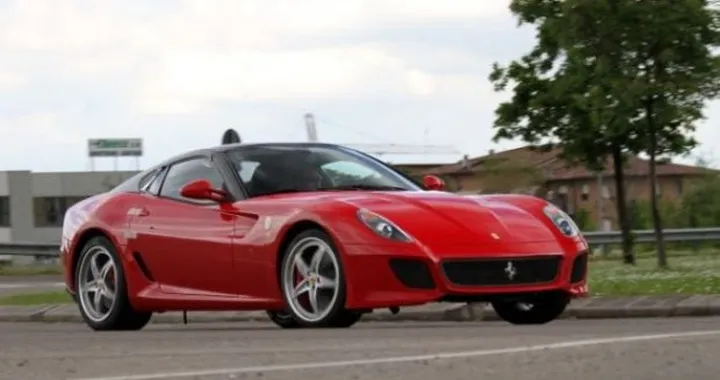 Ferrari 599 Spider: prime foto spia?