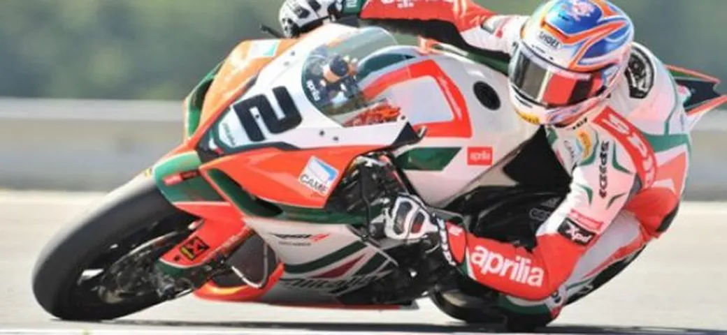 WSBK: Leon Camier salterà la gara di Imola