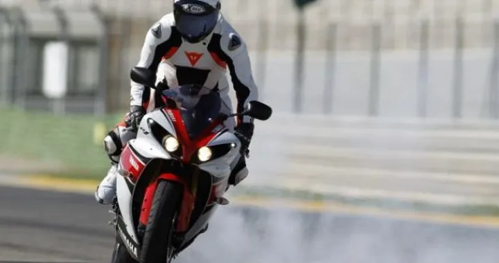 Yamaha YZF-R1 2012: Il Test di Motoblog