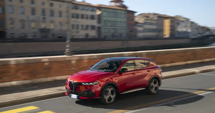 Alfa Romeo Tonale arriva in Germania, aperti gli ordini anche della diesel