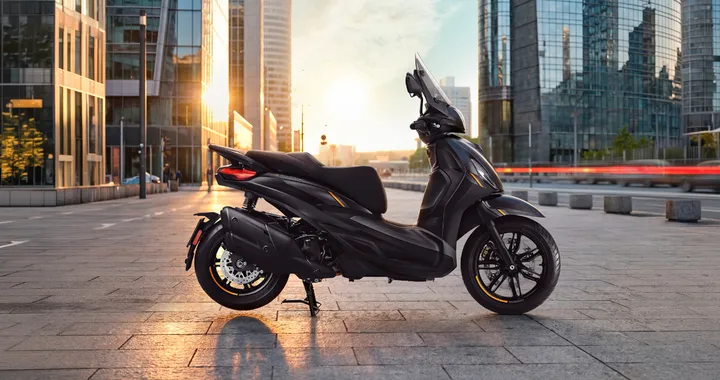 Nuovo Piaggio Beverly 25th Anniversary: look esclusivo e motori 310 e 400