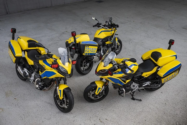 BMW F 900 XR