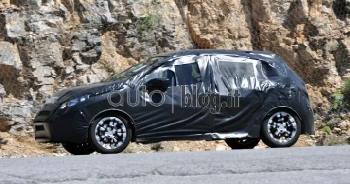Peugeot 208: debutto il 3 Novembre