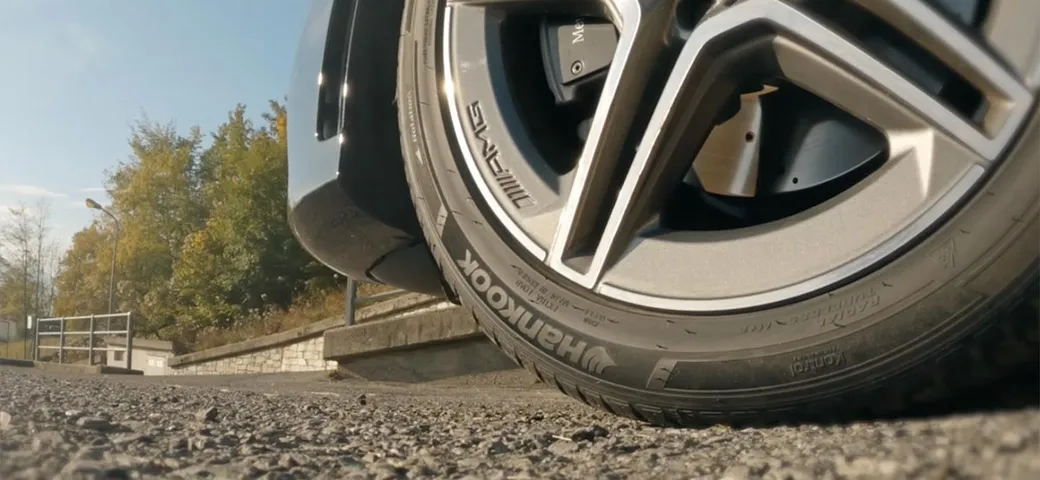 Hankook Kinergy 4S 2: massima motricità in ogni stagione