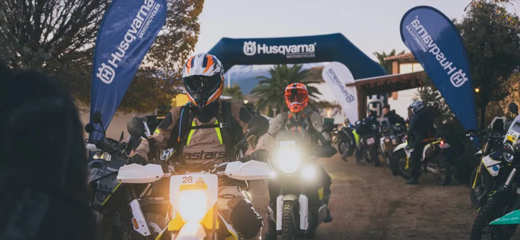 Husqvarna Trek 2025: avventura esclusiva nel cuore del Portogallo