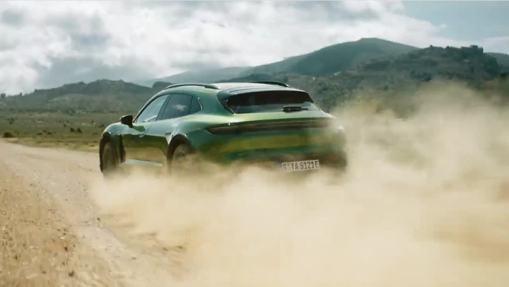 Porsche Taycan Cross Turismo: video ufficiale