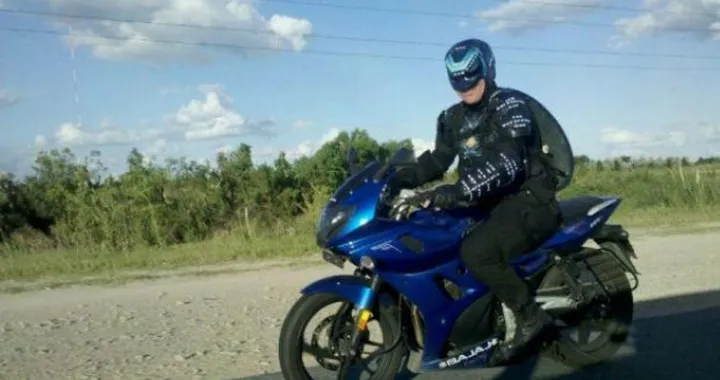 Arrestato e smascherato Menganno, il motociclista supereroe argentino