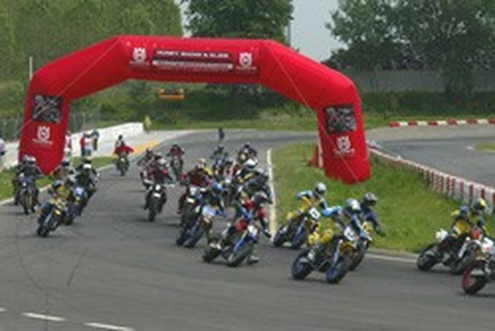 Husqvarna in derapata alla notte bianca di Milano