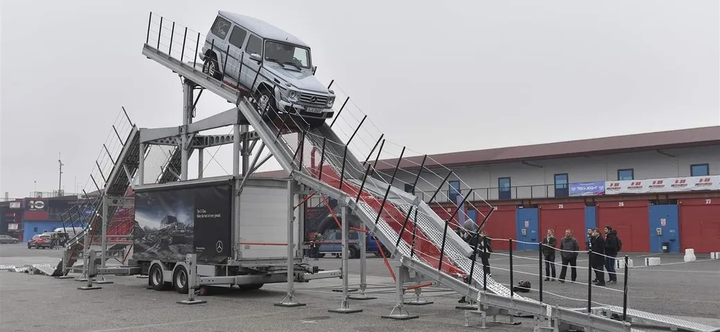 Classe G Experience: adrenalina e off-road con il fuoristrada Mercedes