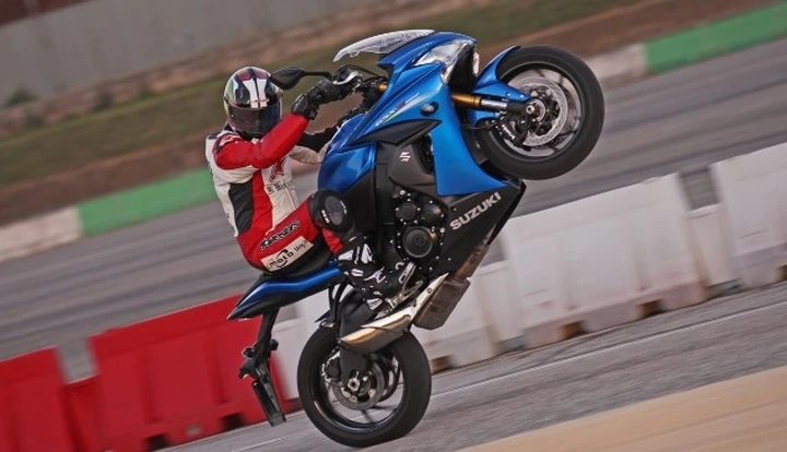 Suzuki GSX-S 1000 F ABS 2015: la prova in pista