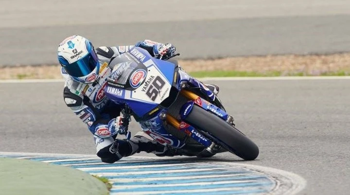 WSBK 2016: la Pata Yamaha YZF-R1 in video